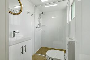 Tradewinds Apartments