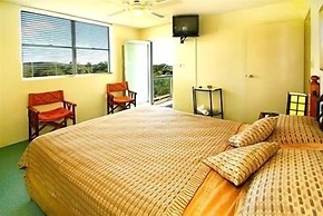 Tradewinds Apartments