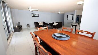 Tradewinds Apartments