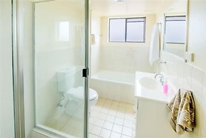 Tradewinds Apartments