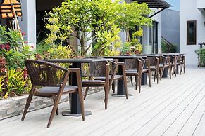 Howard Johnson by Wyndham Phuket Naiyang