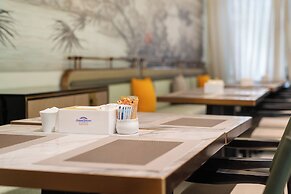 Howard Johnson by Wyndham Phuket Naiyang