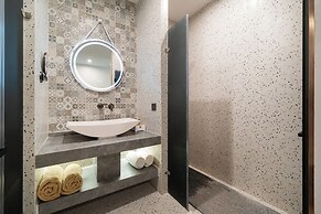 Howard Johnson by Wyndham Phuket Naiyang