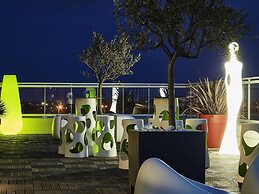 Ibis Styles Hyères Rooftop & Spa
