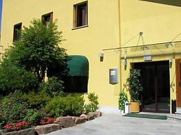 Hotel Ristorante Vecchia Riva