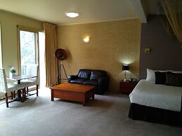 Madison Spa Motel - Adults Only