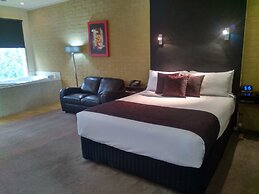 Madison Spa Motel - Adults Only