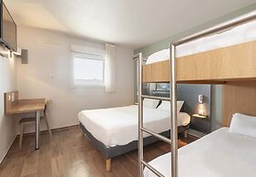 B&B HOTEL Pau Lescar