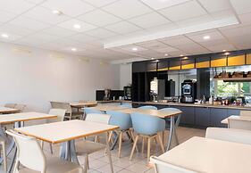 B&B HOTEL Pau Lescar