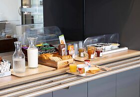 B&B HOTEL Pau Lescar