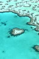 Magnums Airlie Beach