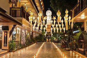 At Chiang Mai Hotel