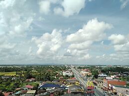 Holiday Villa Hotel & Suites