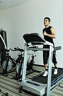 Holiday Villa Hotel & Suites