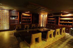 Aroma Beach Resort & Spa