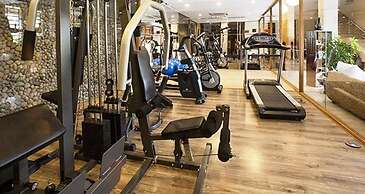 Aroma Beach Resort & Spa