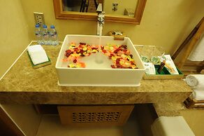 Aroma Beach Resort & Spa