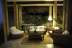 Aroma Beach Resort & Spa