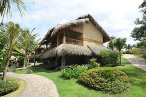 Aroma Beach Resort & Spa