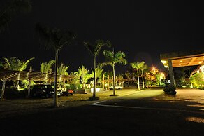 Aroma Beach Resort & Spa