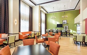 Hampton Inn & Suites San Bernardino