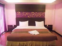 Baan Chalelarn Hotel