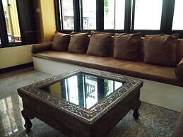 Baan Chalelarn Hotel