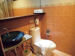 Baan Chalelarn Hotel