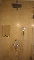 Hanu Reddy Residences, Poes Garden - Boutique Urban Retreat