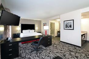Hampton Inn & Suites Roanoke Airport