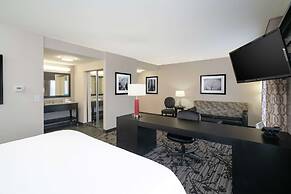 Hampton Inn & Suites Roanoke Airport