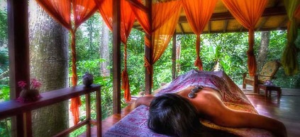 Iguana Lodge Beach Resort