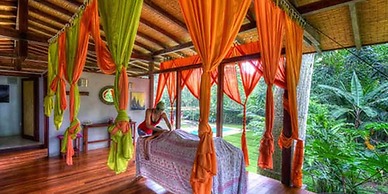 Iguana Lodge Beach Resort