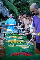 Iguana Lodge Beach Resort