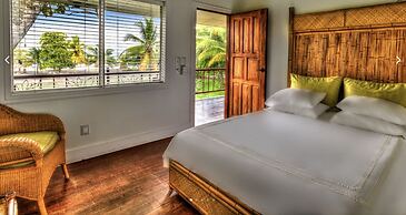 Iguana Lodge Beach Resort