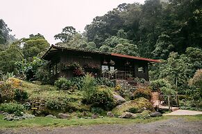 Trogon Lodge