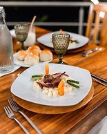 Bolontiku Boutique Hotel, Member of the Cayuga Collection