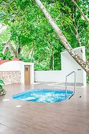 Bolontiku Boutique Hotel, Member of the Cayuga Collection