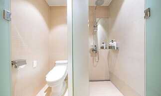 F HOTEL Yeongdeungpo