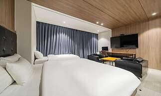 F HOTEL Yeongdeungpo