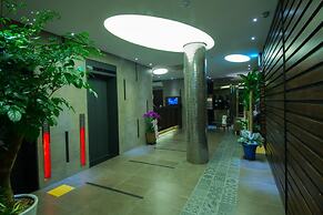 F HOTEL Yeongdeungpo