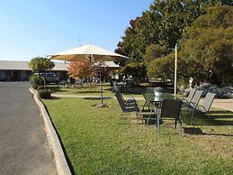 Wine Village Motor Inn