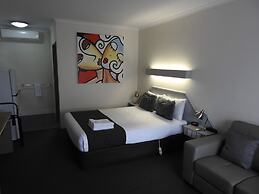 Wine Village Motor Inn