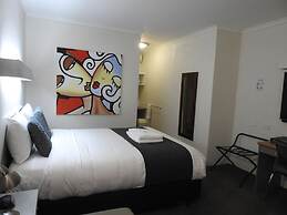 Wine Village Motor Inn