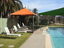 Wine Village Motor Inn