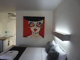 Wine Village Motor Inn