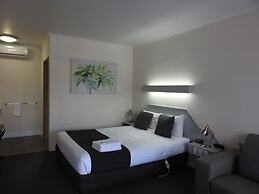 Wine Village Motor Inn