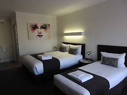 Wine Village Motor Inn