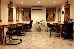 Mega Anggrek Hotel & Convention