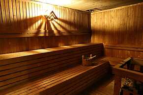 Mega Anggrek Hotel & Convention